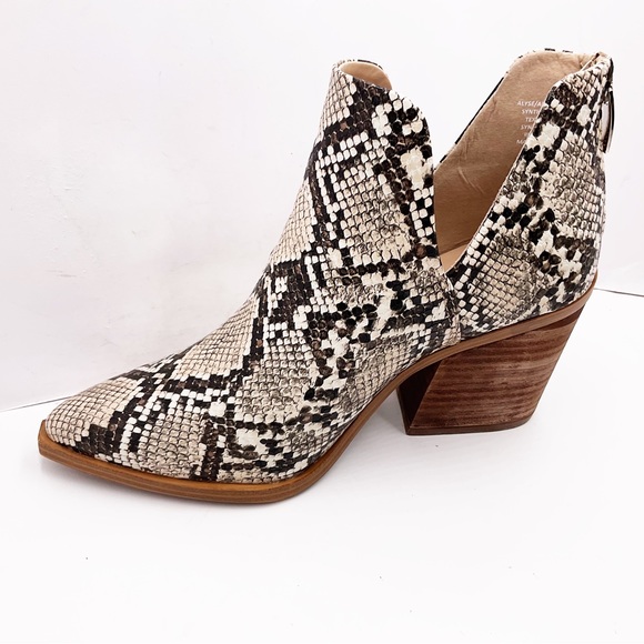{Steve Madden} Alyse Faux Snake Boots - Picture 3 of 16